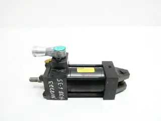 PARKER 02.00 CBB2AUS14C 2.000 DOUBLE ACTING PNEUMATIC CYLINDER 2IN 2IN 250PSI
