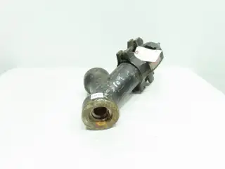 YARWAY 5627 WELBOND STEEL SOCKET WELD GLOBE VALVE 2-1/2IN 2700