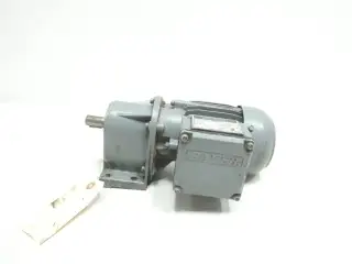 EBERHARD BAUER G062-10/DK 54-143 L AS/M GEARMOTOR 125RPM 3PH 0.11KW 220/380V-AC