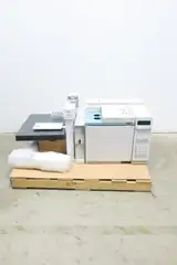 AGILENT 6890N NETWORK GC GAS CHROMATOGRAPH SYSTEM WITH CTC PAL LSI AUTOSAMPLER