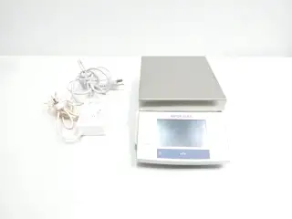 METTLER TOLEDO XS1008S ANALYTICAL BALANCE 12V-DC