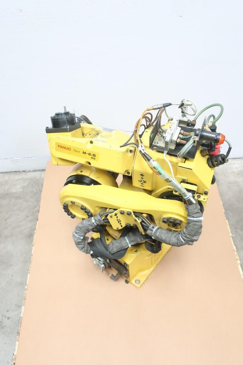 Fanuc R-J3IB A05B-1215-B612 A05B-2462-B150 M-6ib 6s Robot