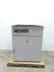VWR SCIENTIFIC 1380FM FORCED AIR OVEN 5-200C 240V-AC 393.6L