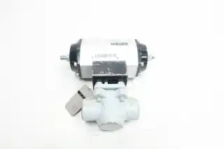 XOMOX 0366SE XS012-D00-B PNEUMATIC IRON THREADED PLUG VALVE 1IN NPT 300