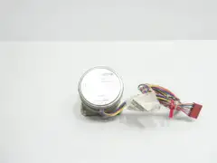 HITACHI KP7M8-001 1214660-00 STEPPER MOTOR 7.5DEG/STEP 7.5OHM 3.2A AMP 24V-DC