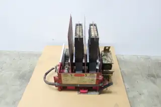 ALLEN BRADLEY 1502-A4C3D1 AIR CONTACTOR 2500-5000V-AC 360A AMP 50000KVA 3PH
