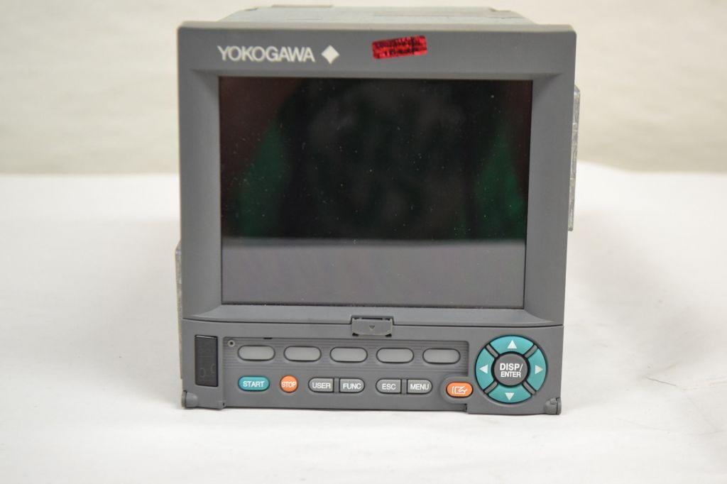 Yokogawa DX1006-1-4-2 Daqstation Digital Data Recorder 100