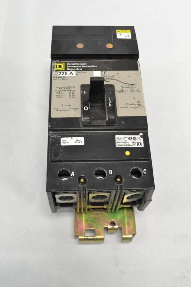 SQUARE D KA36225 HACR TYPE TIPO CAAR AIR 225A 600VAC CIRCUIT BREAKER