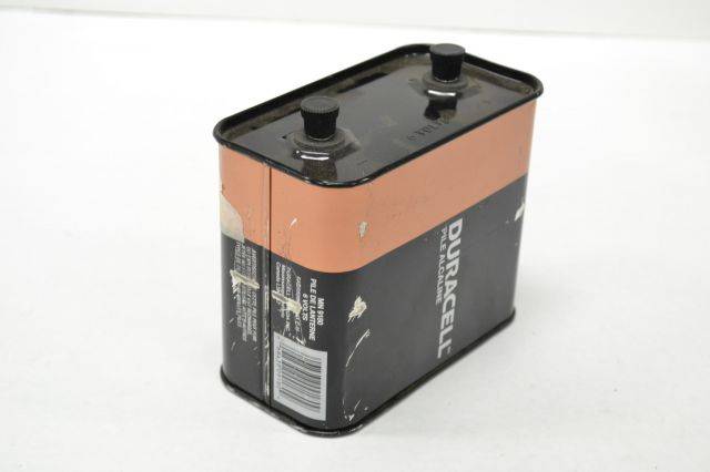 Lantern Batteries (6V Screw Type): 918
