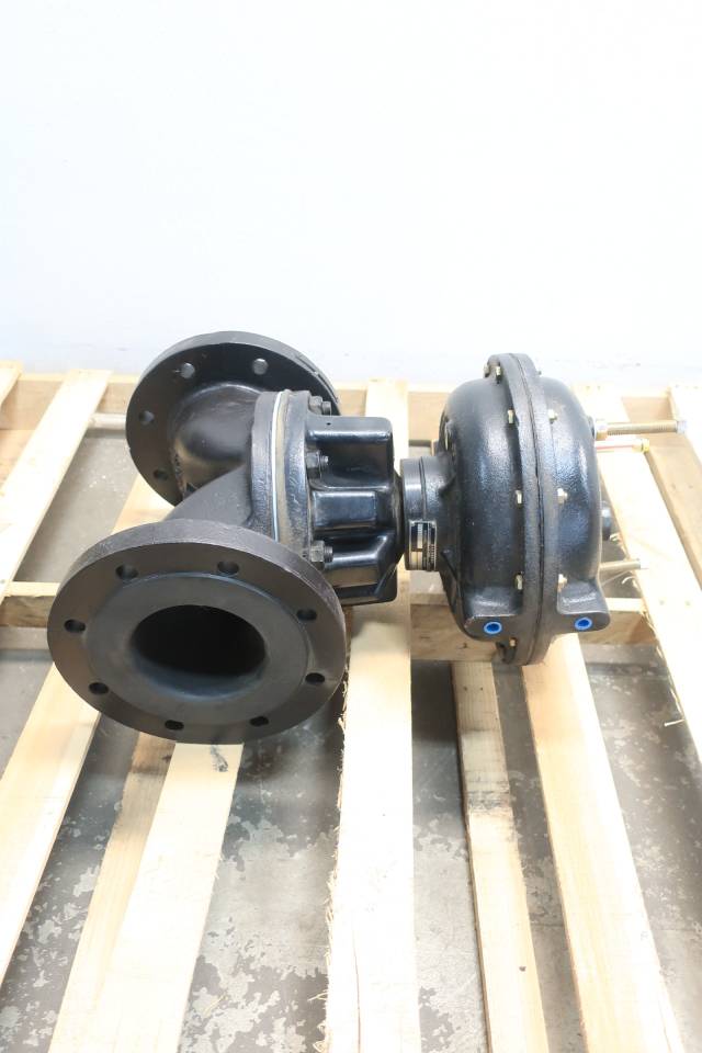 SAUNDERS TOP CENTURY 61021A FLANGED 4IN DIAPHRAGM VALVE D642142