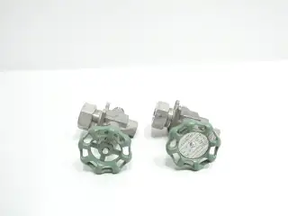 JOHN ERNST 446-04 MANUAL STAINLESS GAGECOCK VALVE SET 1/2IN