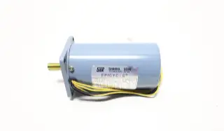 SSK UARSEG-5 EPICYC-S SERVO MOTOR 3PH 36RPM 10MM 2-1/2NM 200/220V-AC