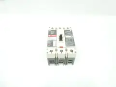 CUTLER HAMMER HMCP030H1C MOLDED CASE CIRCUIT BREAKER 3P 30A 600V-AC 250V-DC