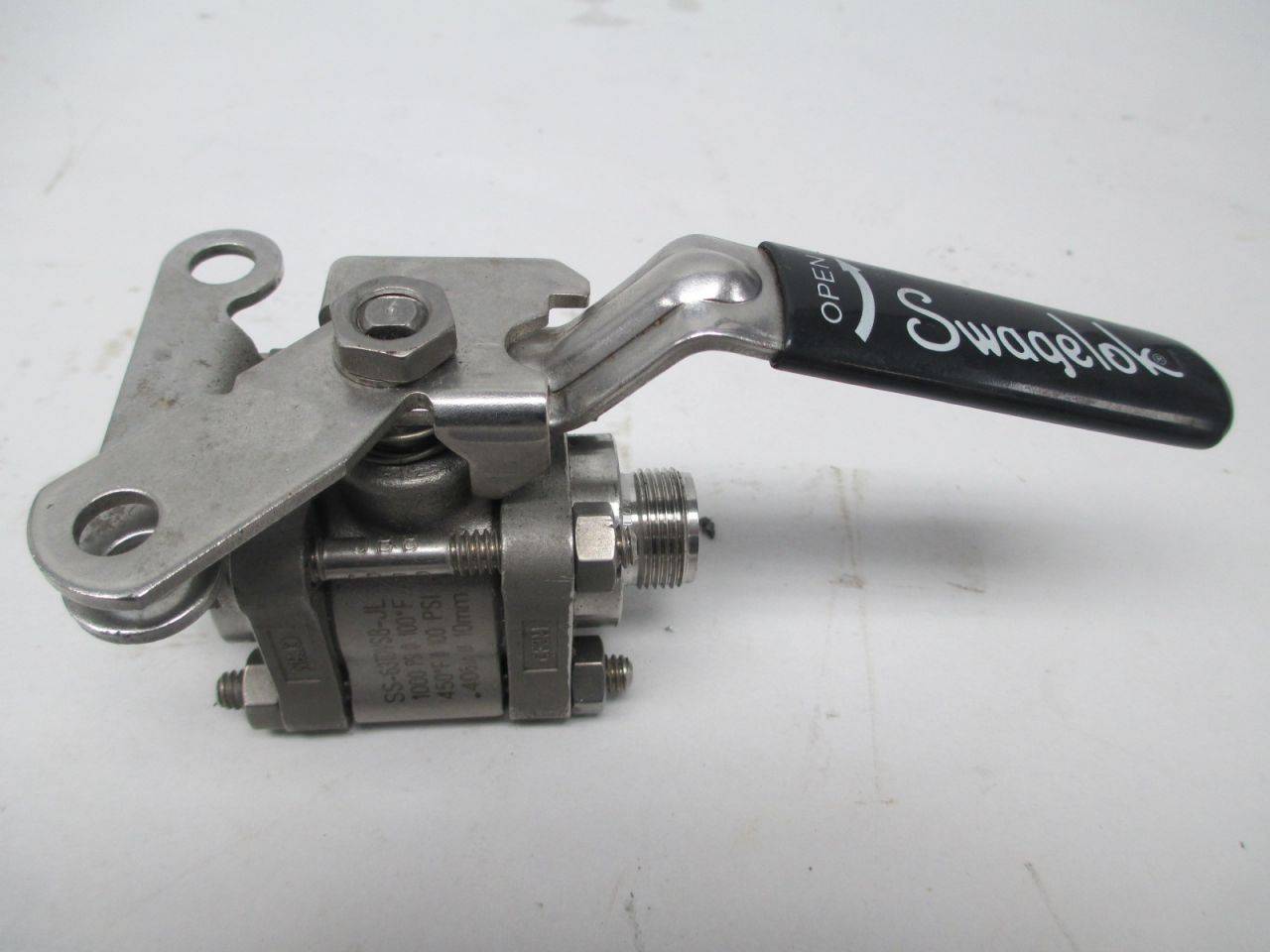 SS63TF8 From SWAGELOK HOUSTON CENTER VALVE FITTING SS