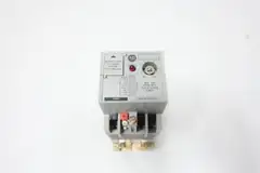 ALLEN BRADLEY 700-RTC00010U1 SOLID STATE TIMER 120V-AC 120V-DC