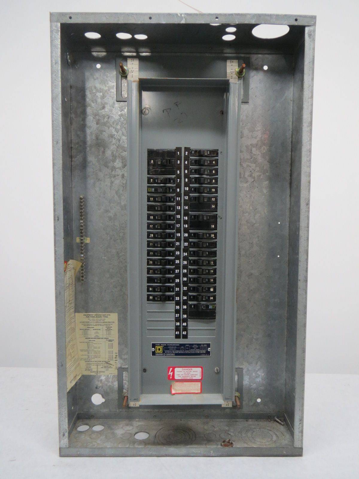 square-d-type-nq-panelboard-interior-3ph-208y-120v-100a-55-off