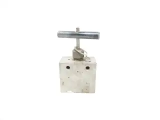 AUTOCLAVE ENGINEERS 30VM9071 MANUAL STAINLESS NEEDLE VALVE 30000PSI