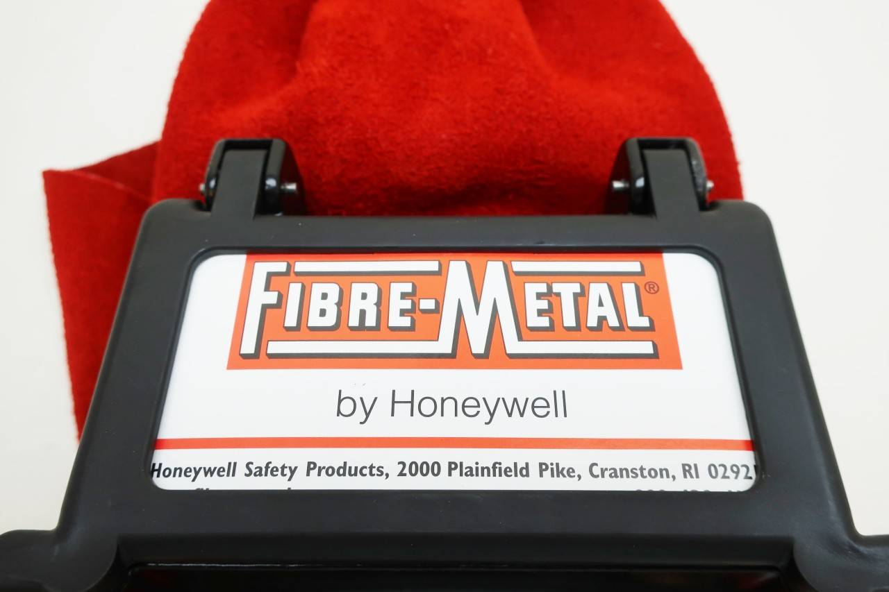 Fibre-Metal by Honeywell 870 Leather Helmet Fibre-Metal by Honeywell 870 Leather Helmet
