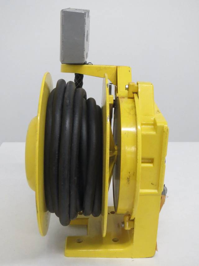 DANIEL WOODHEAD 92463 RECEPTACLE ASSEMBLY REEL CABLEWIRE 600VAC 30A