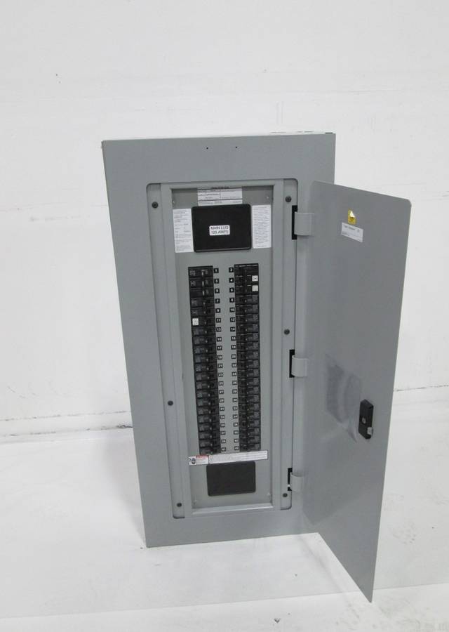 SIEMENS P1C42ML125CTS BOARD 250A AMP 208/120V-AC DISTRIBUTION PANEL D303326