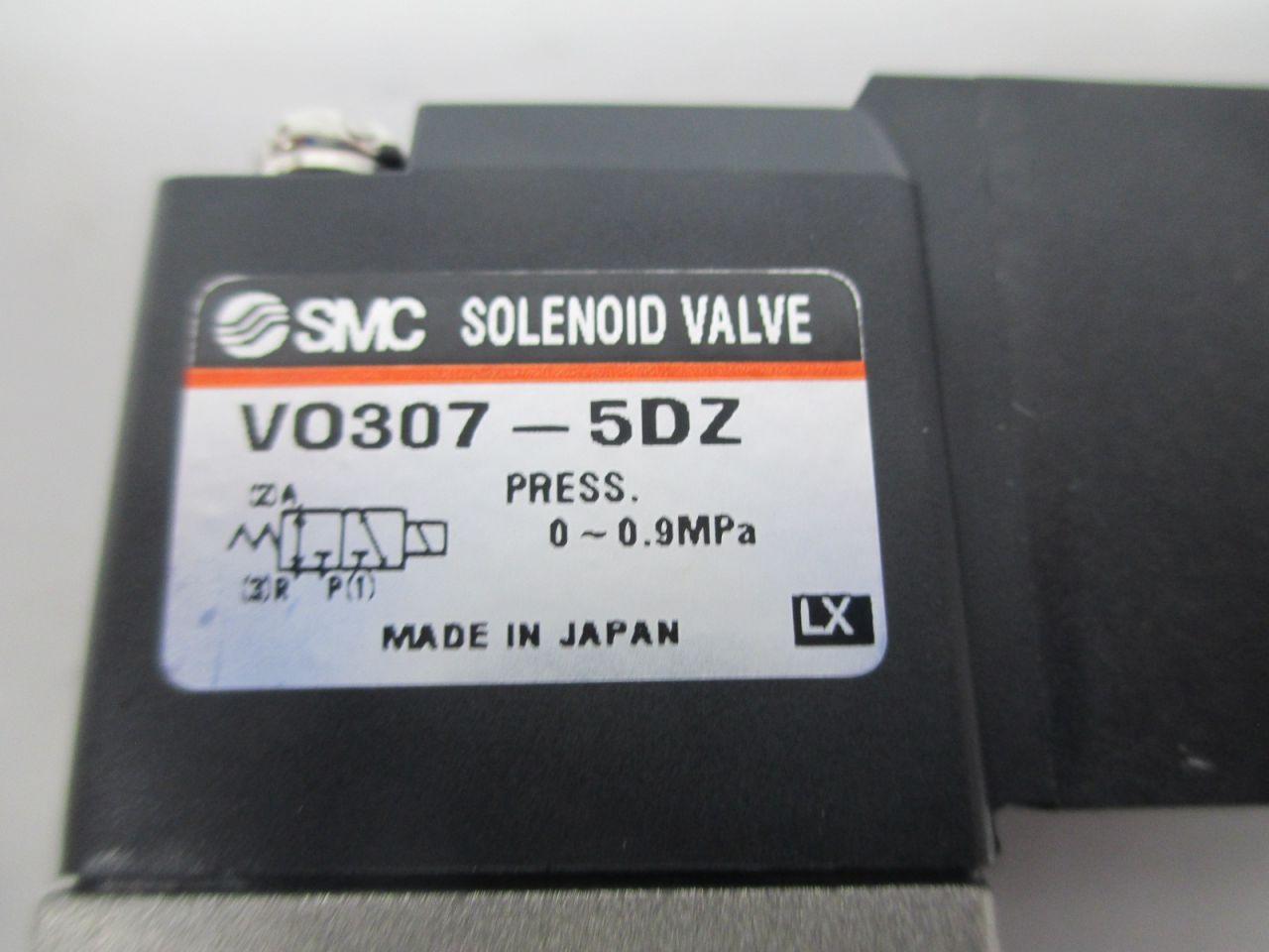 SMC Solenoid Valve VO307-5DO comes with screws 24 VDC 