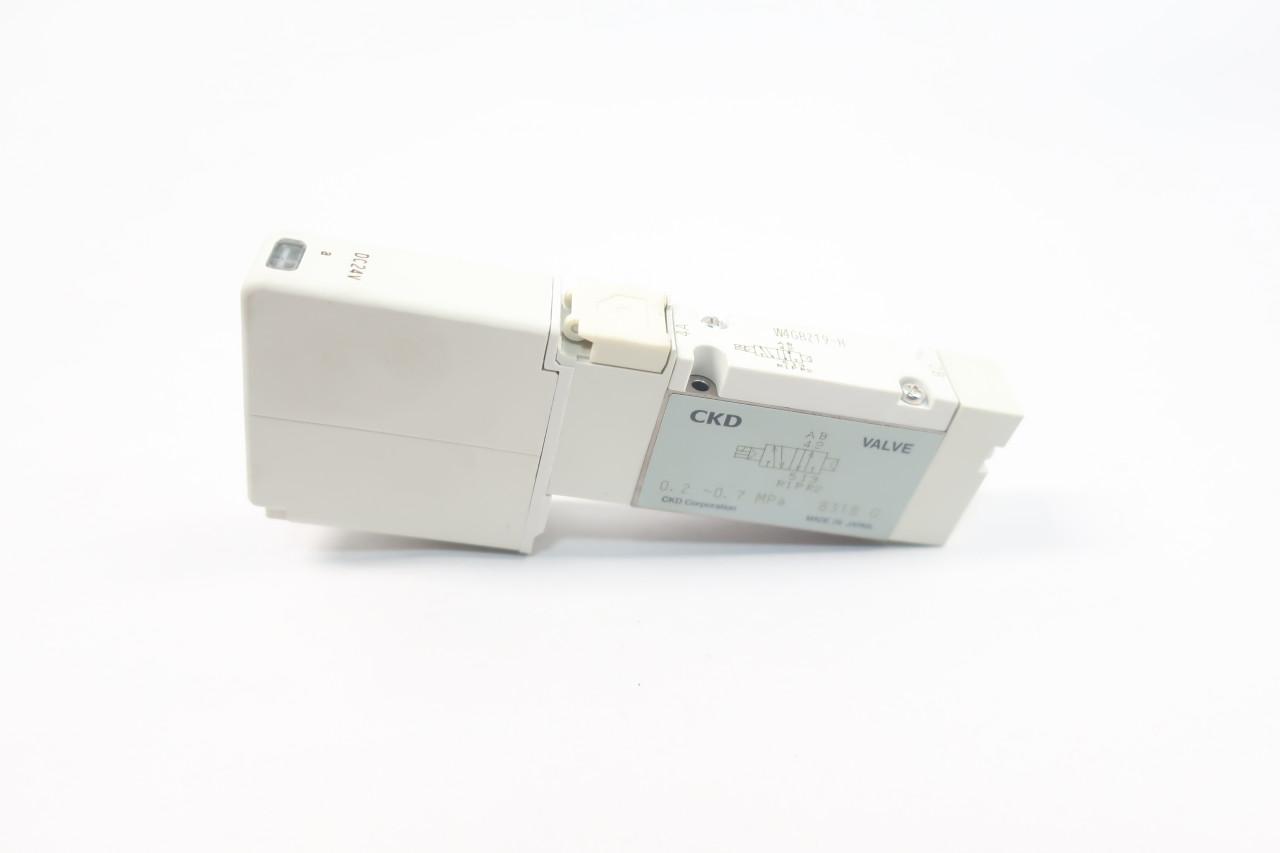 Nuovo PER ELETTROVALVOLA CKD 4KB219-00-B DC24V in scatola #A6-22