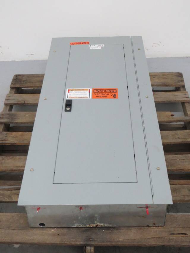 GENERAL ELECTRIC GE AQF3422MBX BREAKER 225A 208/120V DISTRIBUTION PANEL ...