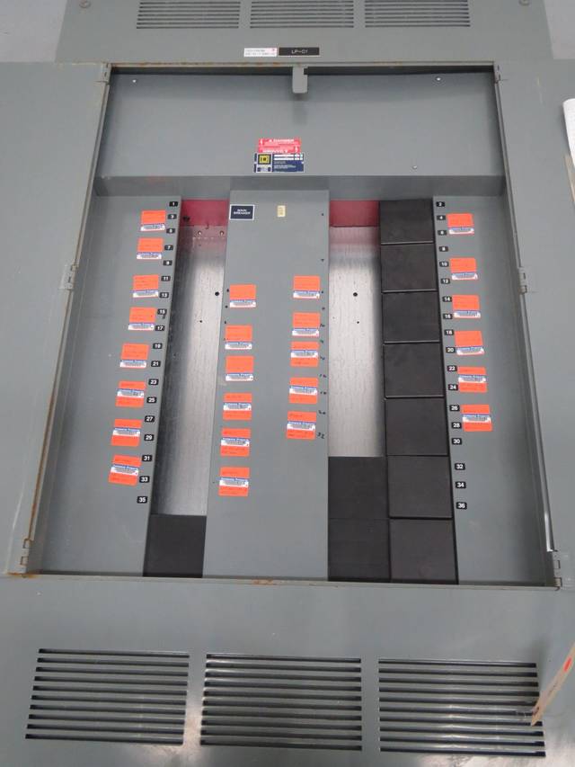 SQUARE D 124899978JO ILINE BREAKER 150A 480/277V DISTRIBUTION PANEL