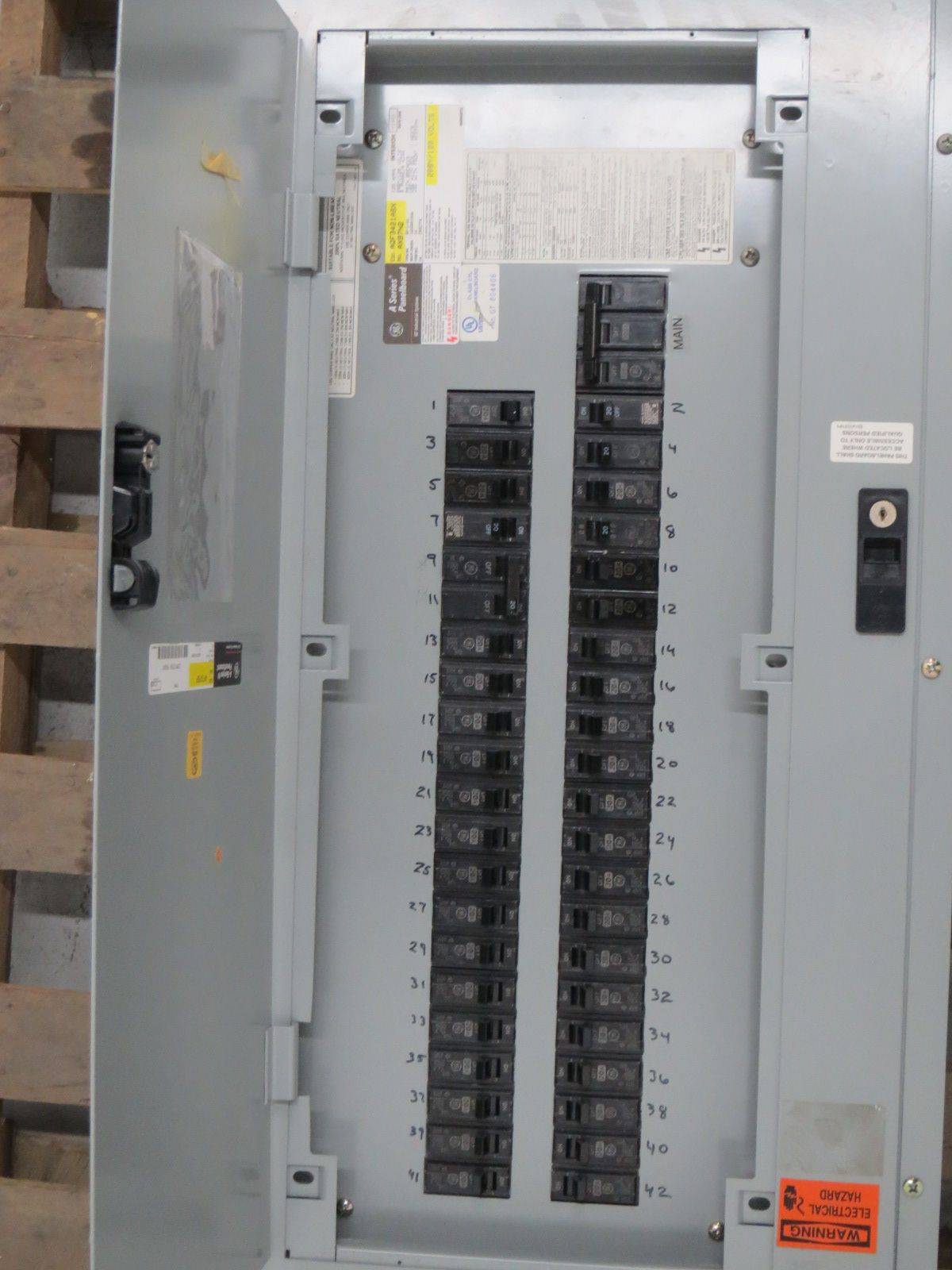 General Electric Panel Boards GE General Electric AQF3241MBX AXB7 125