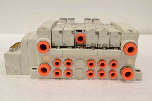 SMC ASSORTED MANIFOLD SINGLE PLUG IN SOLENOID VALVE B313683