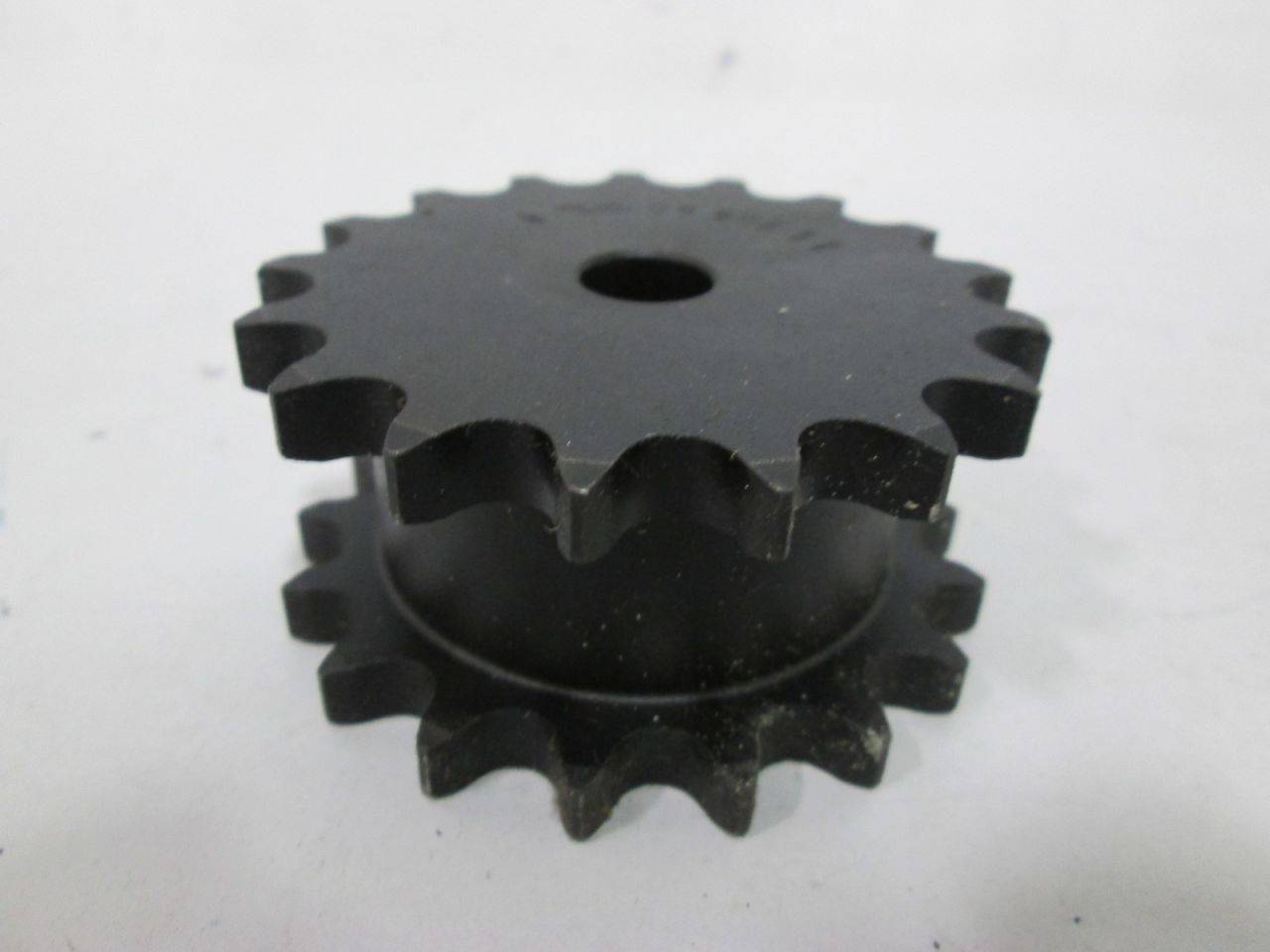 1/2 in Stock Bore Sprocket Steel Martin Sprocket & Gear DS40A17 17 Teeth 40/1/2 in Rough Stock Bore 1/2 in Stock Bore Sprocket Steel Martin Sprocket & Gear DS40A17 17 Teeth 40/1/2 in Rough Stock Bore