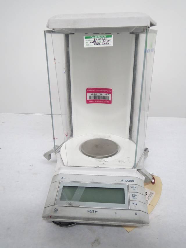 METTLER TOLEDO AG104 PRECISION ANALYTICAL WEIGHING SCALE LAB EQUIPMENT