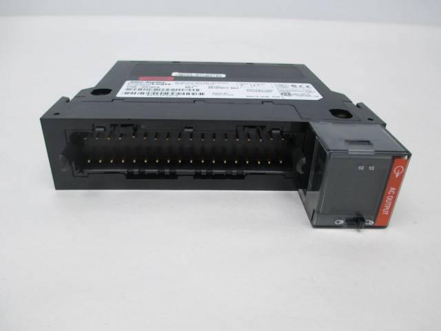 ALLEN BRADLEY 1756-OA16I CONTROLLOGIX OUTPUT MODULE SER A REV K01 D337406