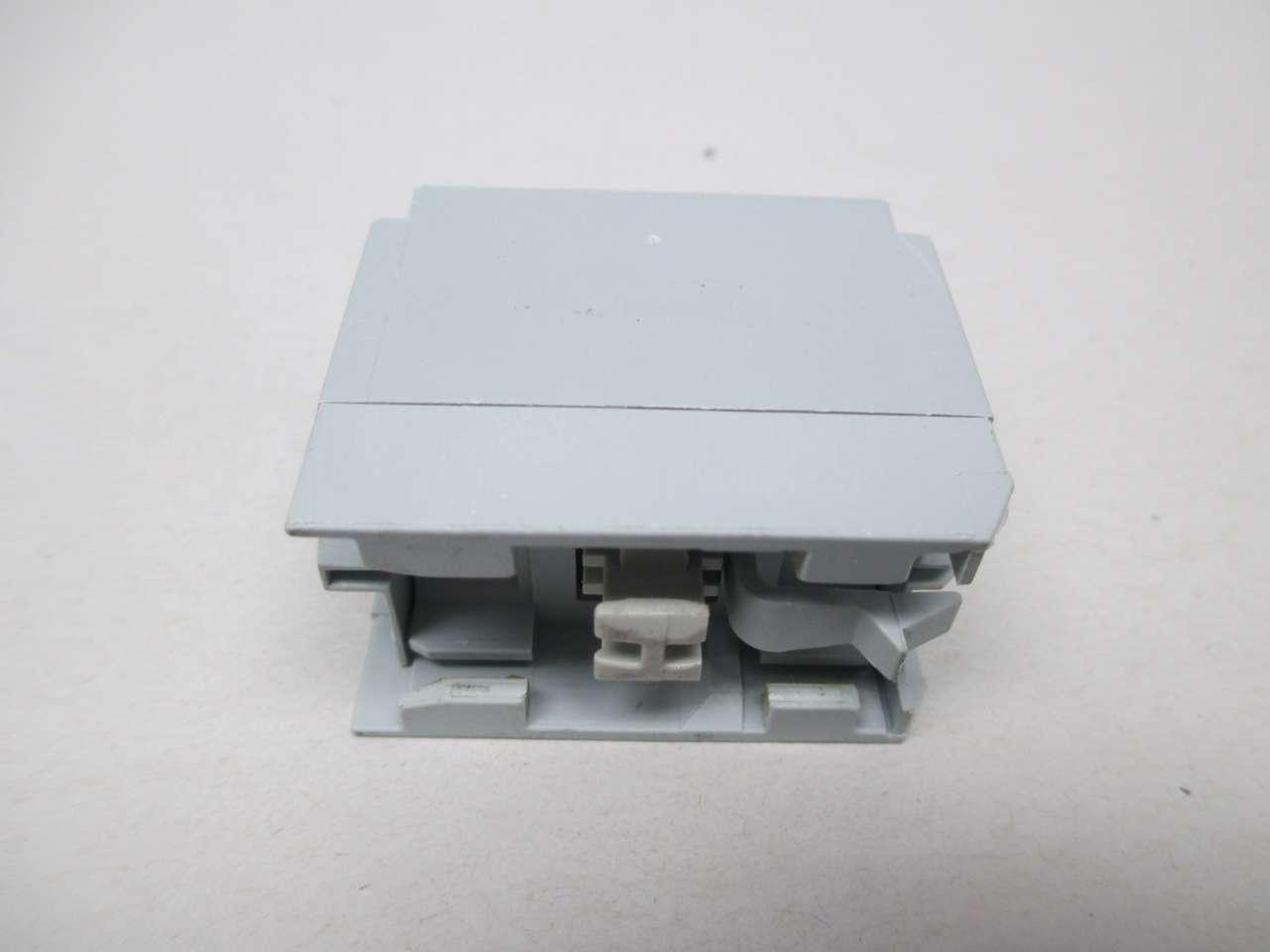 MANEBI V88ECNATCHC 関税送料込 63827-0800 Molex | Mouser