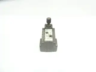 DOUBLE A W-06-1M-10A3 HYDRAULIC RELIEF VALVE 3/4IN NPT 1000PSI