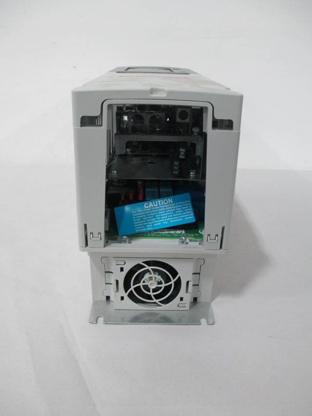 ALLEN BRADLEY 20F11ND022AA0NNNNN POWERFLEX 753 15HP AC MOTOR DRIVE D372335