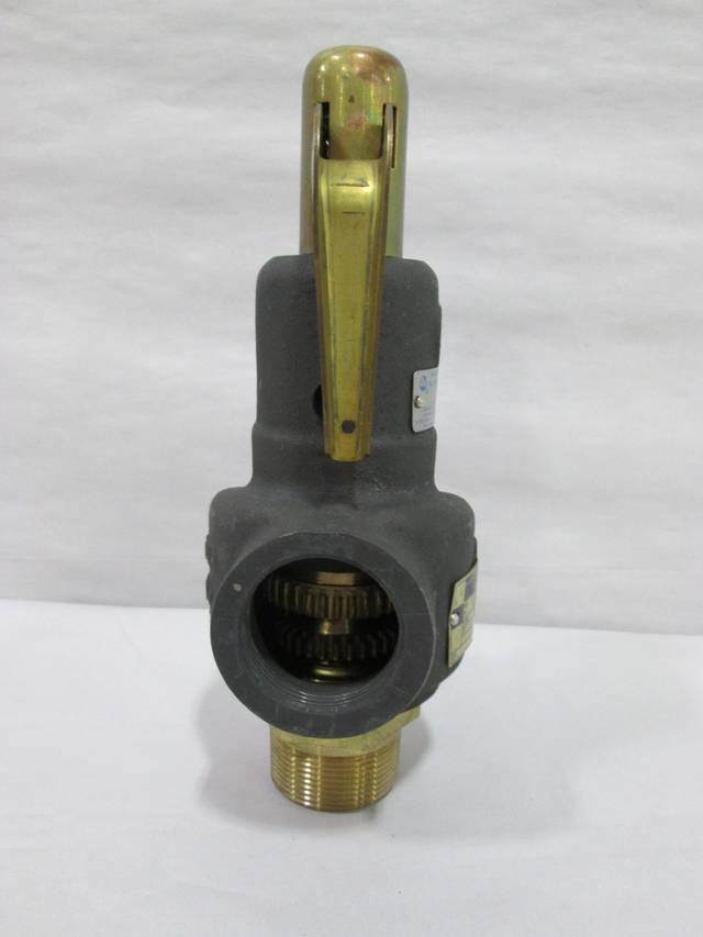 DRESSER 1541G CONSOLIDATED SAFETY 11/2IN NPT STEEL RELIEF VALVE D374373