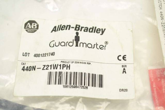 ALLEN BRADLEY 440N-Z21W1PH GUARDMASTER SENSAGUARD SAFETY SER A SWITCH ...