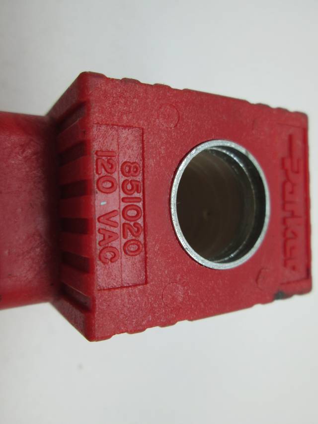 PARKER 851020 120VAC SOLENOID COIL HYDRAULIC VALVE D396405