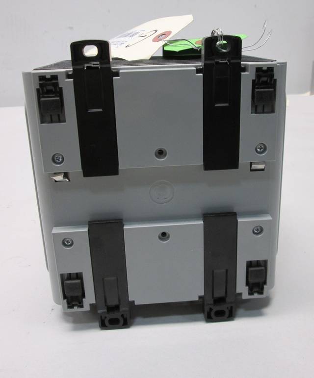 ALLEN BRADLEY 1783MS06T STRATIX 8000 MANAGED SWITCH D398427