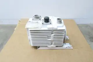 LEYBOLD D30AC TRIVAC 2 STAGE ROTARY VACUUM PUMP 1-1/2IN X 1-1/2IN