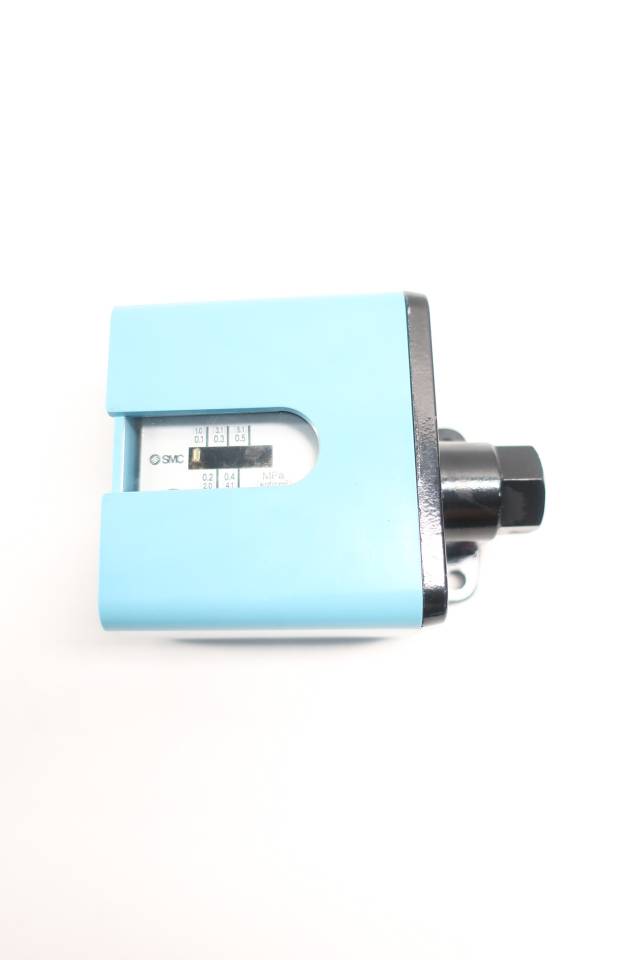 SMC IS310 PRESSURE SWITCH 125/250V-AC 30V-DC