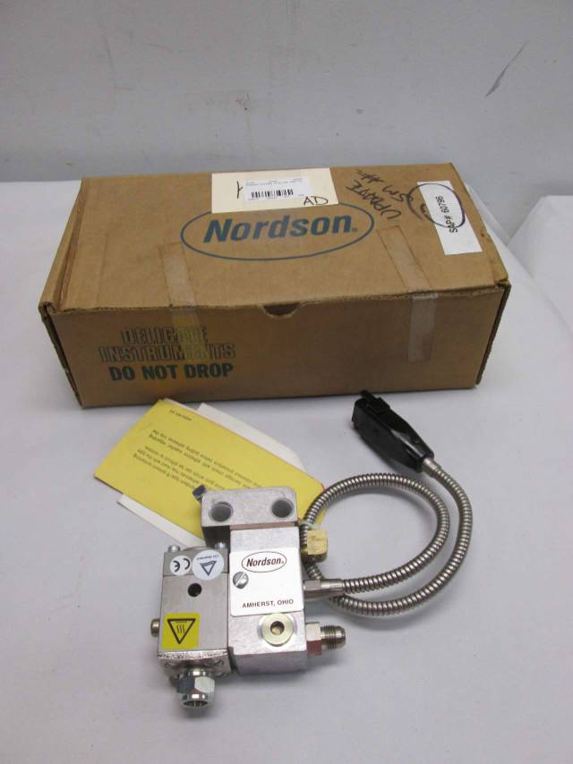 NORDSON 274702D GLUE GUN 240VAC D402235