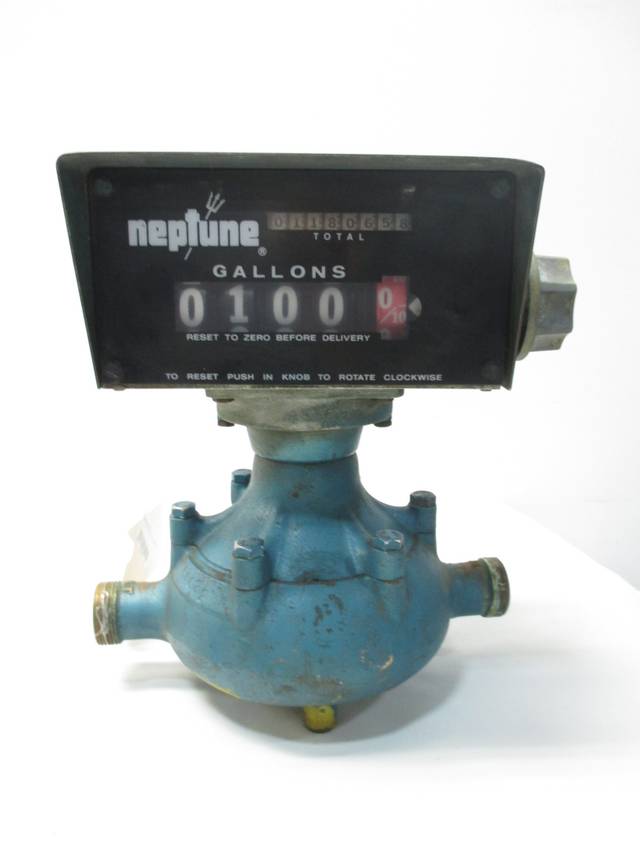 NEPTUNE TYPE S 600 GAS FUEL FLOW METER COUNTER GALLON REGISTER 1IN D413238