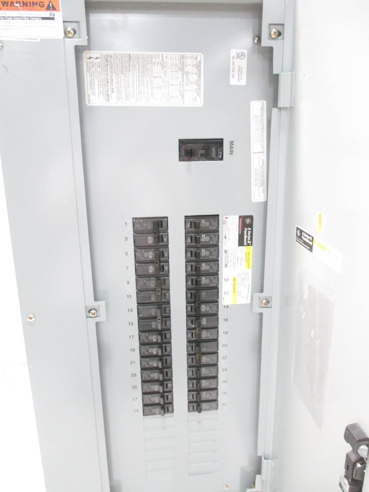 Electrical Boxes, Panels & Boards 225A MLO Panelboard General Electric
