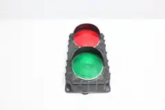SERCO 823 E165079 LOADING BAY TRAFFIC CONTROL LIGHT FIXTURE 115V-AC