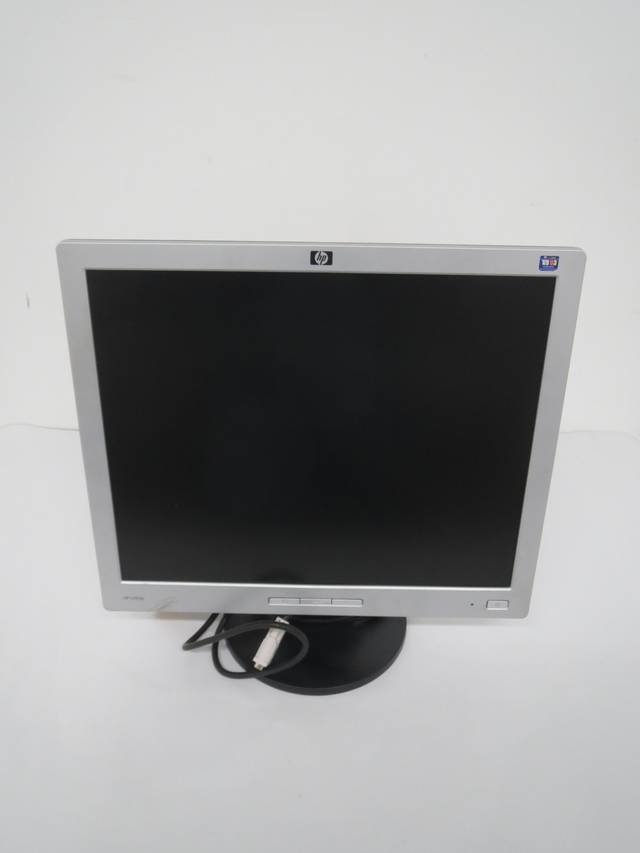HEWLETT PACKARD HP L1906 MULTISYNC 19IN LCD MONITOR 100240VAC DISPLAY