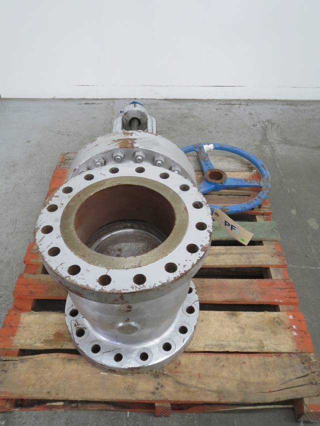 VELAN F161064C02TY HAND WHEELED 10 IN 300 STEEL FLANGED GATE VALVE