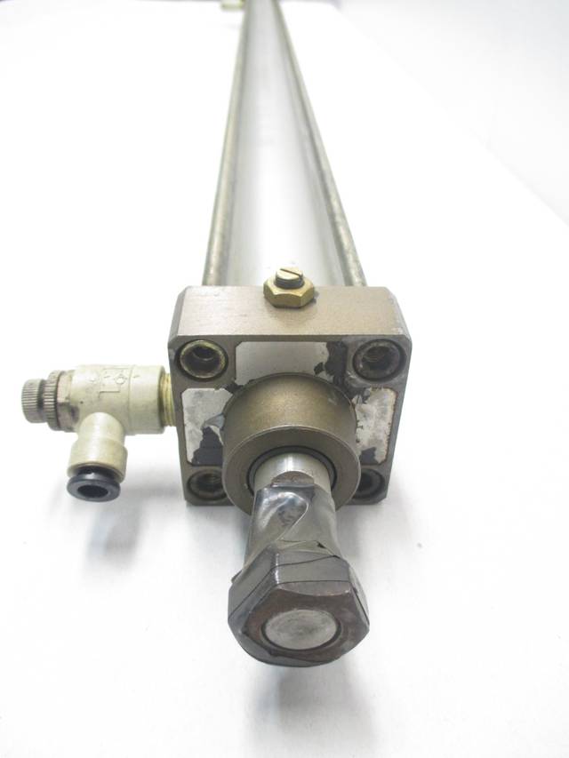 CKD 411/2 IN STROKE 2 IN BORE PNEUMATIC CYLINDER D442792