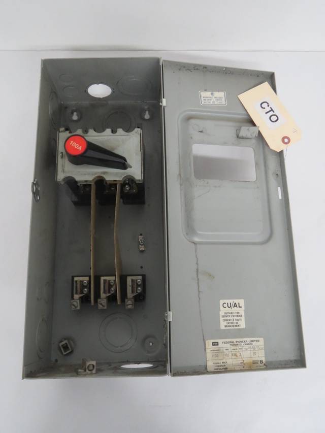 FEDERAL PIONEER 1136 100A AMP 600V-AC 3P FUSIBLE DISCONNECT SWITCH B447672